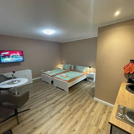 Top-Moderne Ferienwohnung Und Apartments Auf Frueherem Wunderschoenen Bauernhof Im Elbe-Elster-Kreis In Brandenburg Bei Herzberg-Elster, Schoenewalde, Holzdorf Luaran gambar