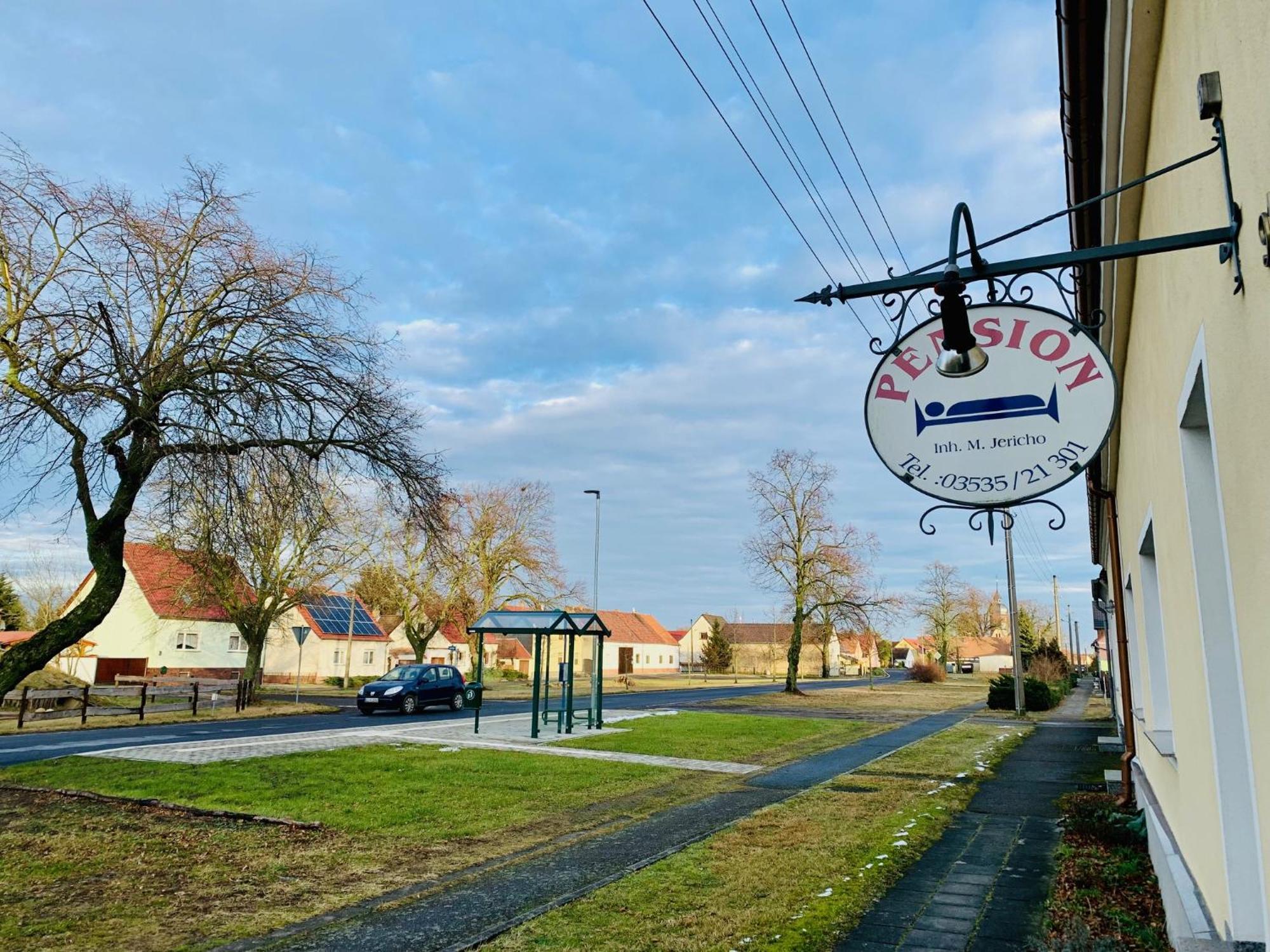 Top-Moderne Ferienwohnung Und Apartments Auf Frueherem Wunderschoenen Bauernhof Im Elbe-Elster-Kreis In Brandenburg Bei Herzberg-Elster, Schoenewalde, Holzdorf Luaran gambar