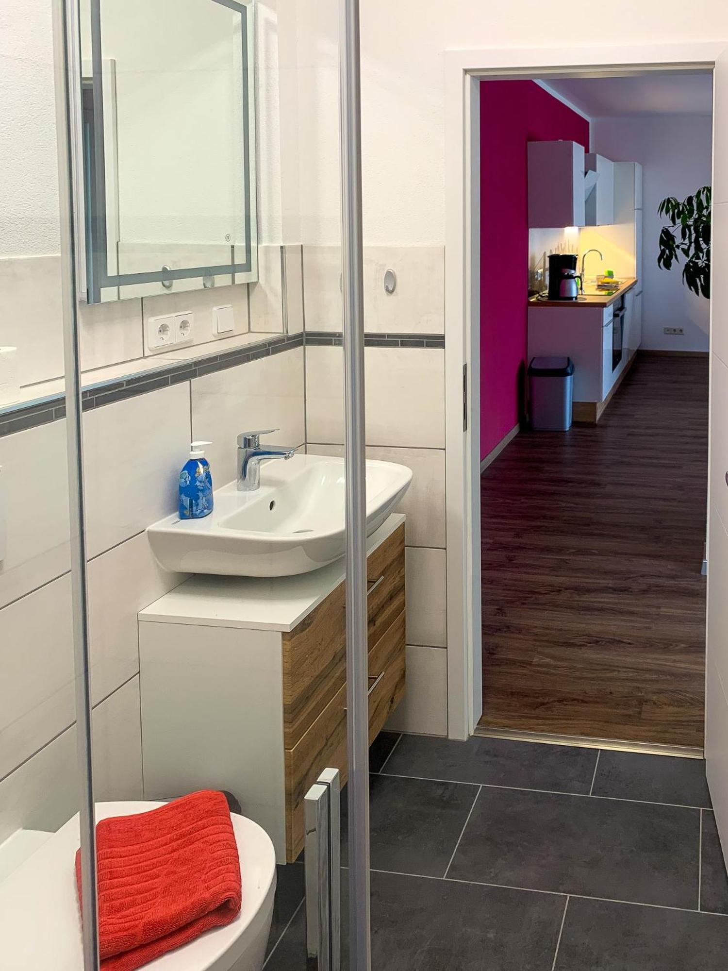 Top-Moderne Ferienwohnung Und Apartments Auf Frueherem Wunderschoenen Bauernhof Im Elbe-Elster-Kreis In Brandenburg Bei Herzberg-Elster, Schoenewalde, Holzdorf Luaran gambar