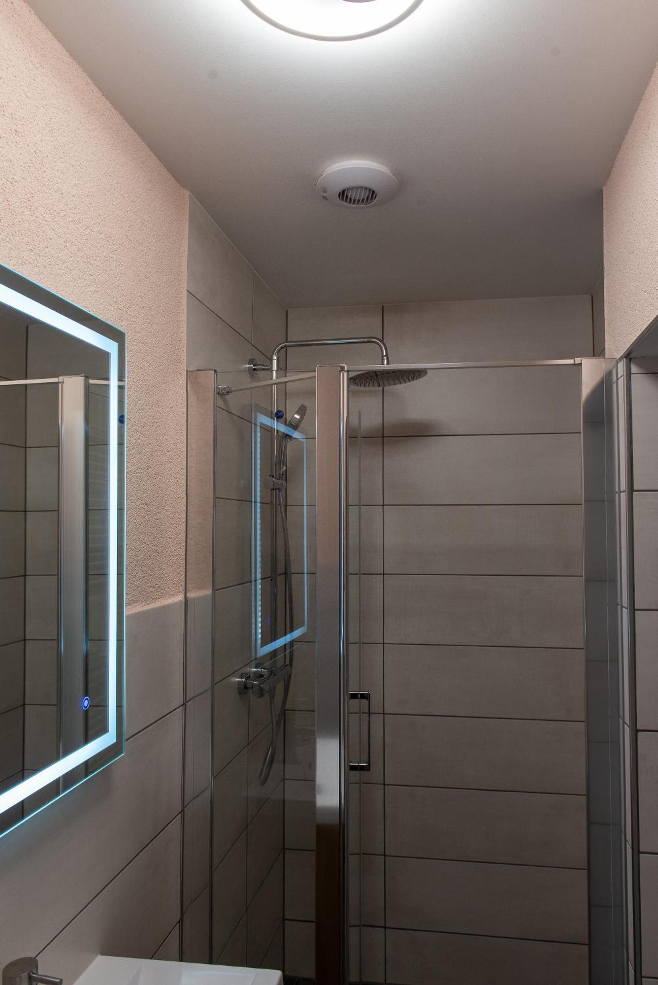Top-Moderne Ferienwohnung Und Apartments Auf Frueherem Wunderschoenen Bauernhof Im Elbe-Elster-Kreis In Brandenburg Bei Herzberg-Elster, Schoenewalde, Holzdorf Luaran gambar