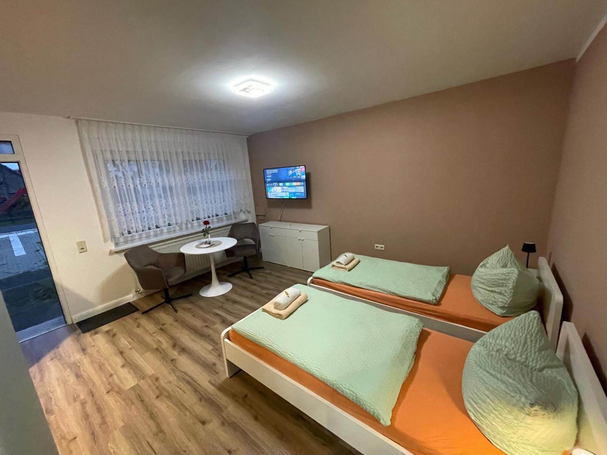 Top-Moderne Ferienwohnung Und Apartments Auf Frueherem Wunderschoenen Bauernhof Im Elbe-Elster-Kreis In Brandenburg Bei Herzberg-Elster, Schoenewalde, Holzdorf Luaran gambar